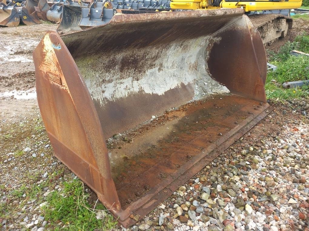 Komatsu WA380-8 Quick coupler & Bucket Cucharones