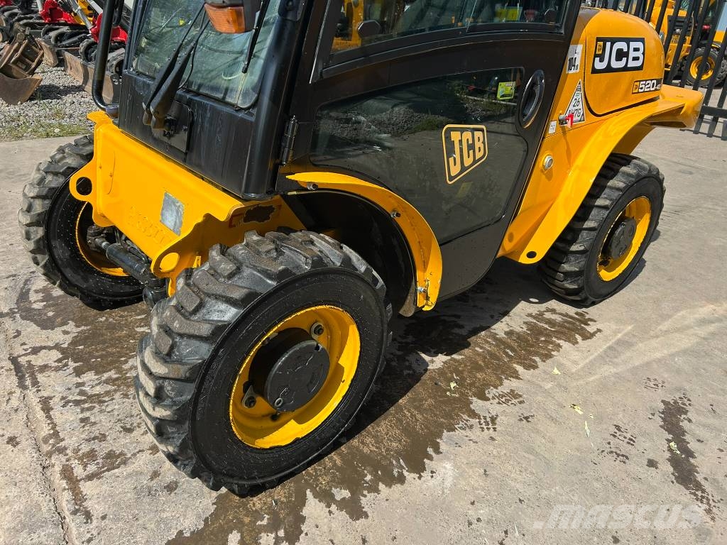 JCB 520-40 مناولات متداخلة