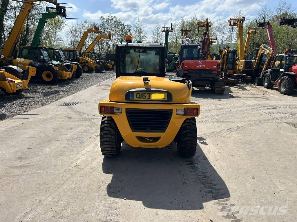 JCB 520-40 مناولات متداخلة