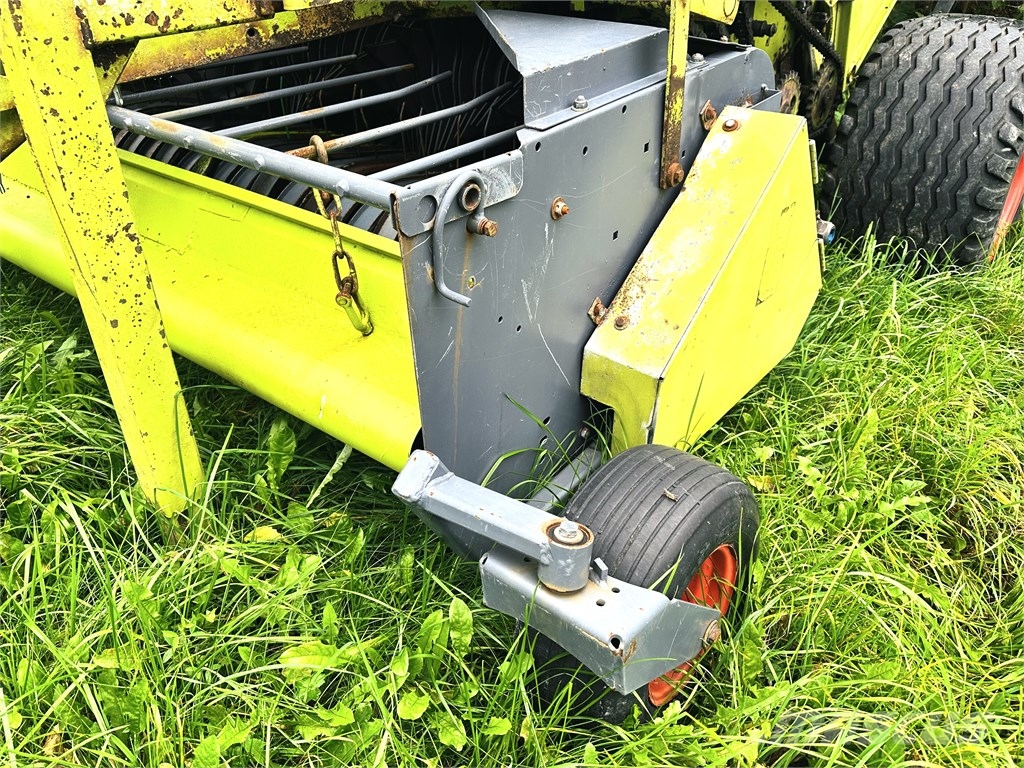 CLAAS Rollant 46 RC Prese/balirke za rolo bale
