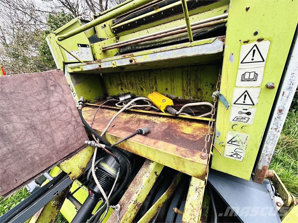 CLAAS Rollant 46 RC Prese/balirke za rolo bale