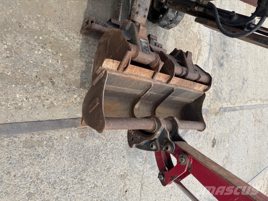 Yanmar SV08 (1F081) حفارات صغيرة أقل من 7 طن (حفارات صغيرة)