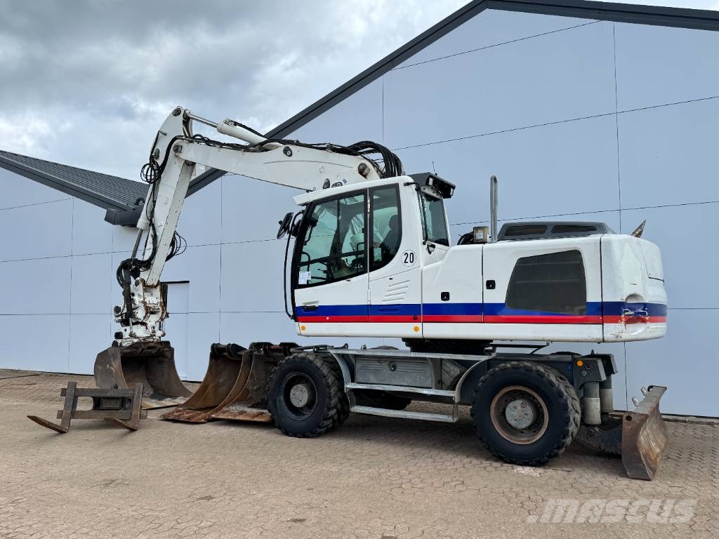 Liebherr A920 - Wimmer ROTO / Triple Boom Excavadoras de ruedas