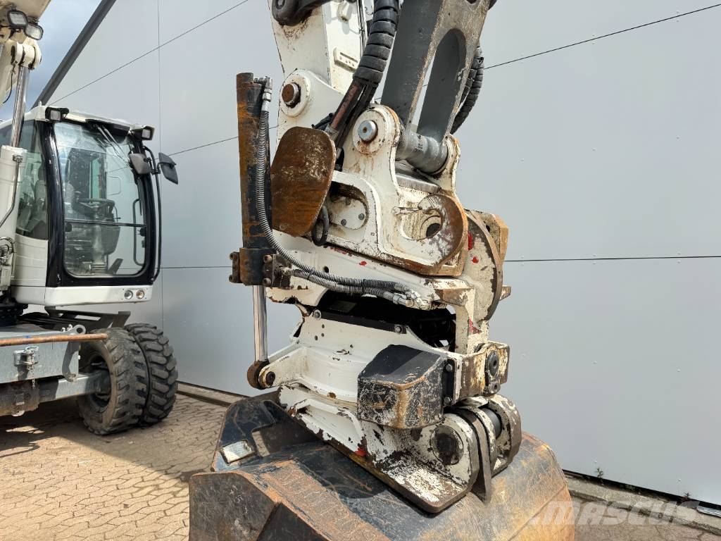 Liebherr A920 - Wimmer ROTO / Triple Boom Excavadoras de ruedas