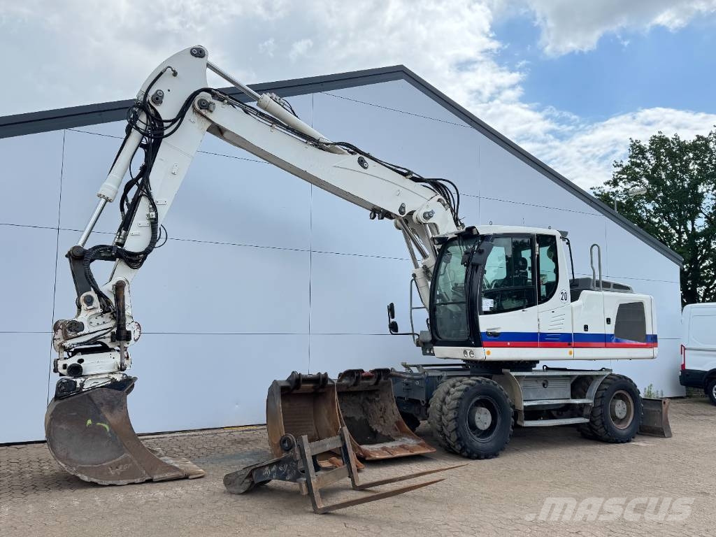 Liebherr A920 - Wimmer ROTO / Triple Boom Excavadoras de ruedas