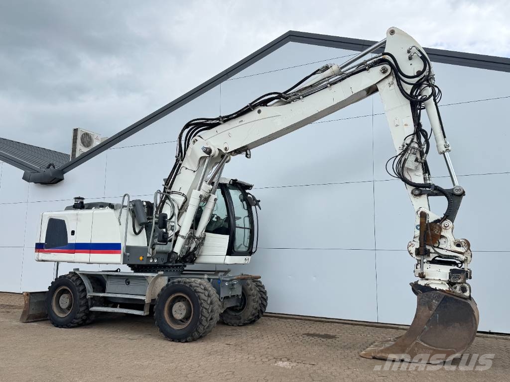 Liebherr A920 - Wimmer ROTO / Triple Boom Excavadoras de ruedas