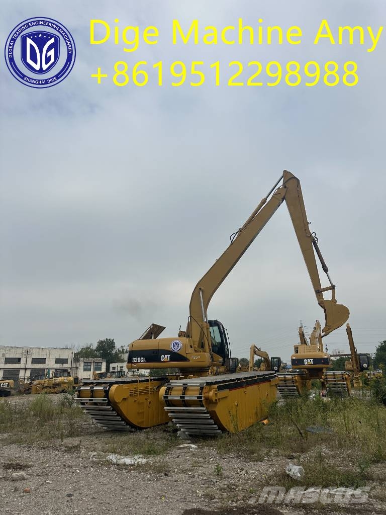 CAT 320CL 水陆两栖挖掘机