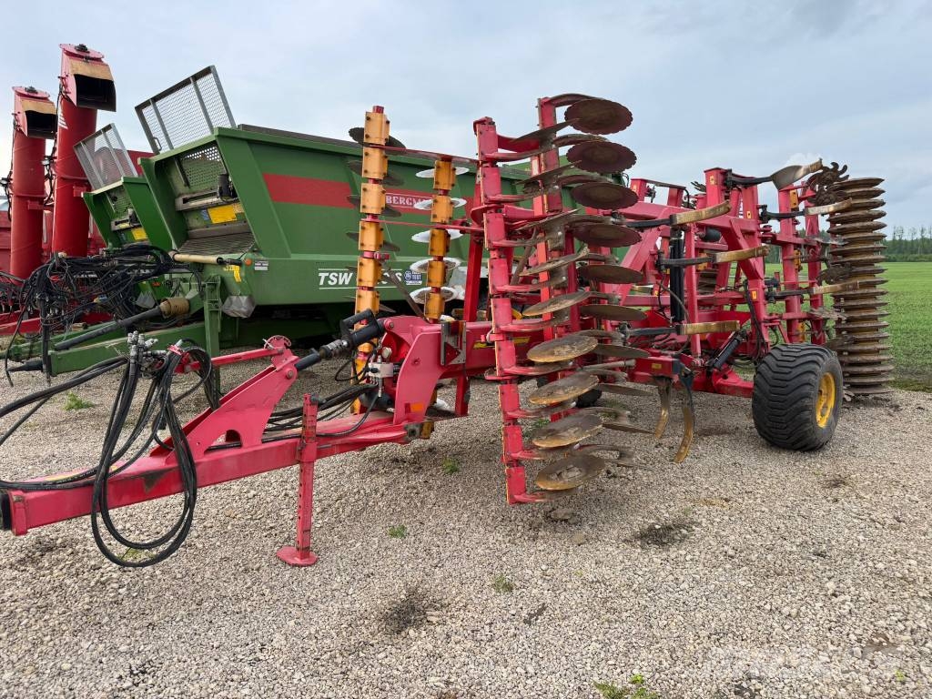 Väderstad Topdown500 Grubber