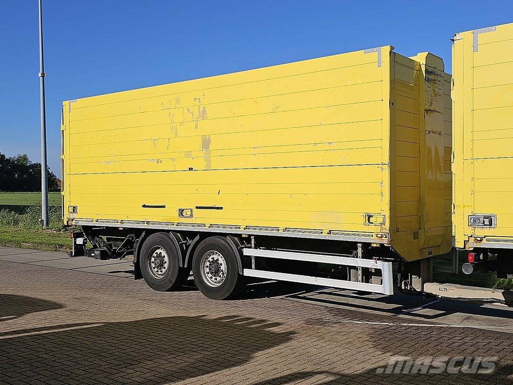 Krone K + G TEC SZD 18 GETRÄNKE TAILLIFT Reboques baú