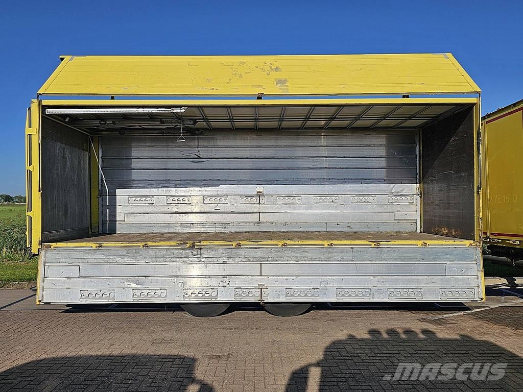 Krone K + G TEC SZD 18 GETRÄNKE TAILLIFT Reboques baú