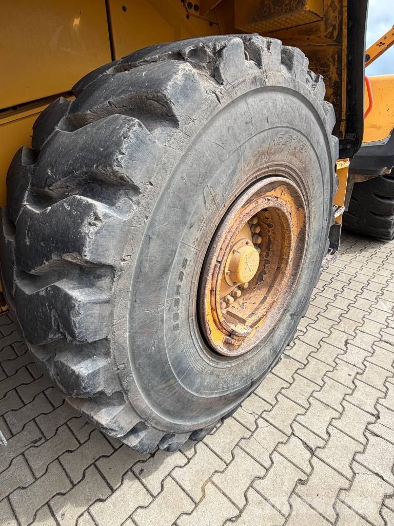 Volvo L 180 H Wielladers