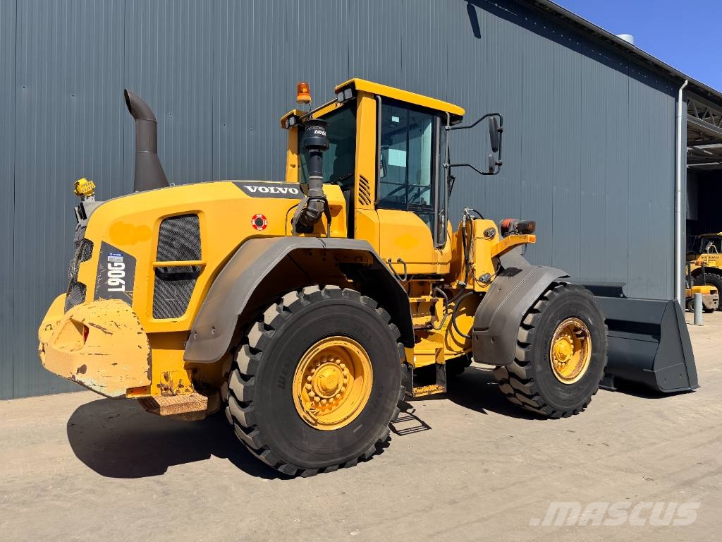 Volvo L90G Pyöräkuormaajat
