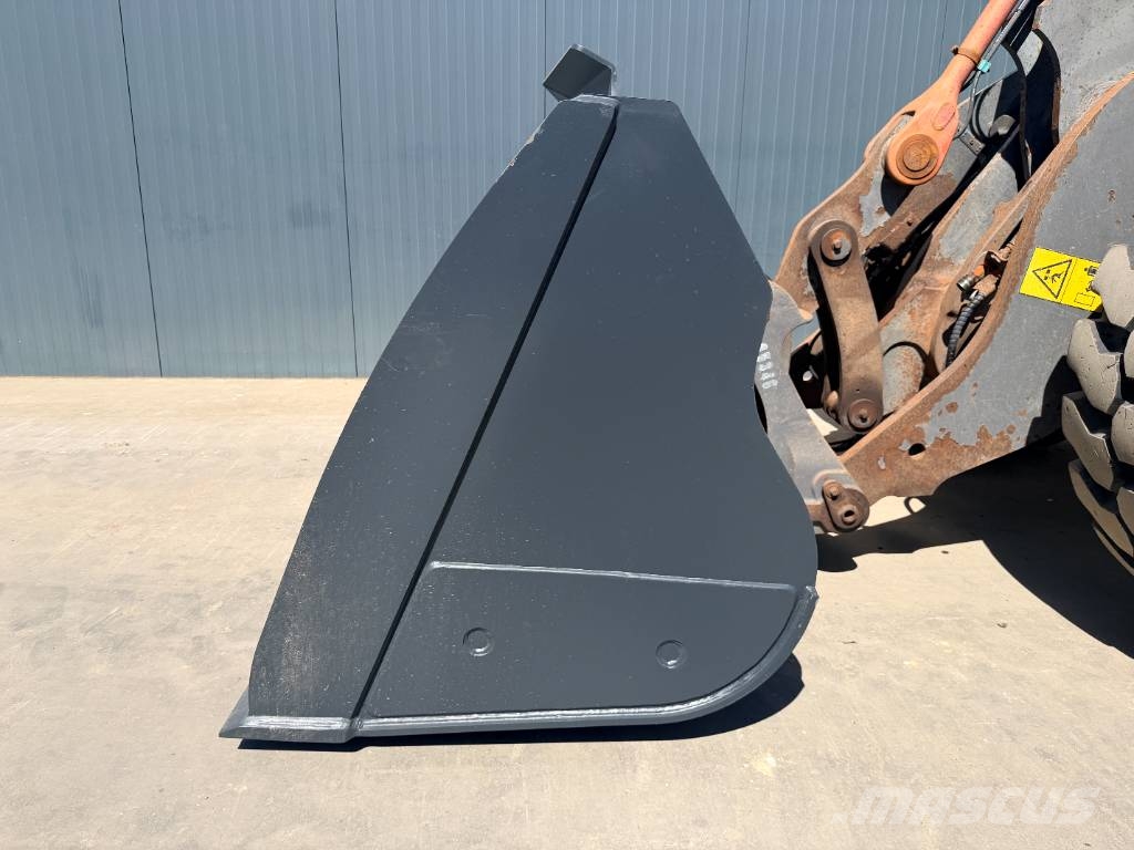 Volvo L90G Pyöräkuormaajat