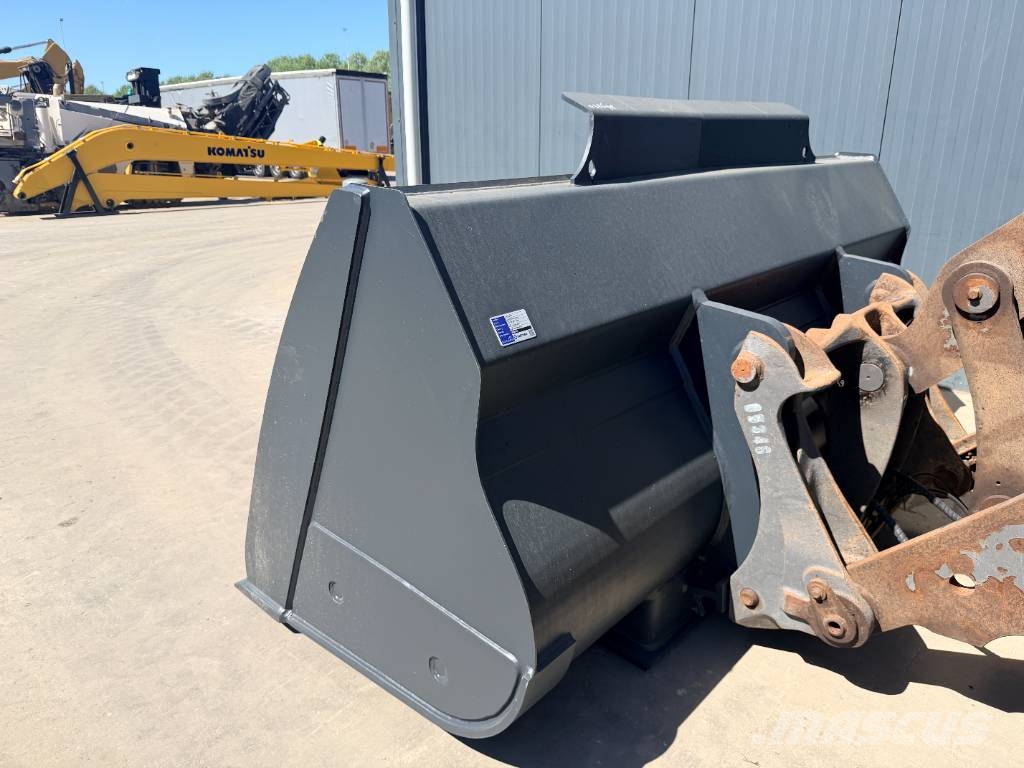 Volvo L90G Pyöräkuormaajat
