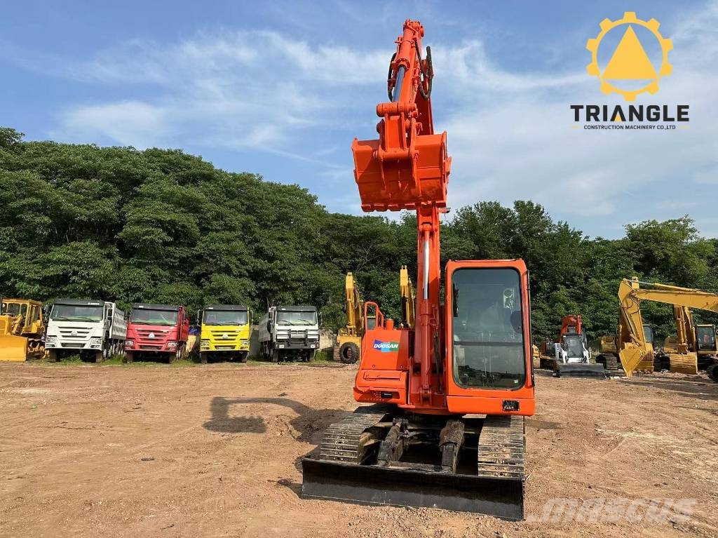Doosan DH 80 Bagri goseničarji