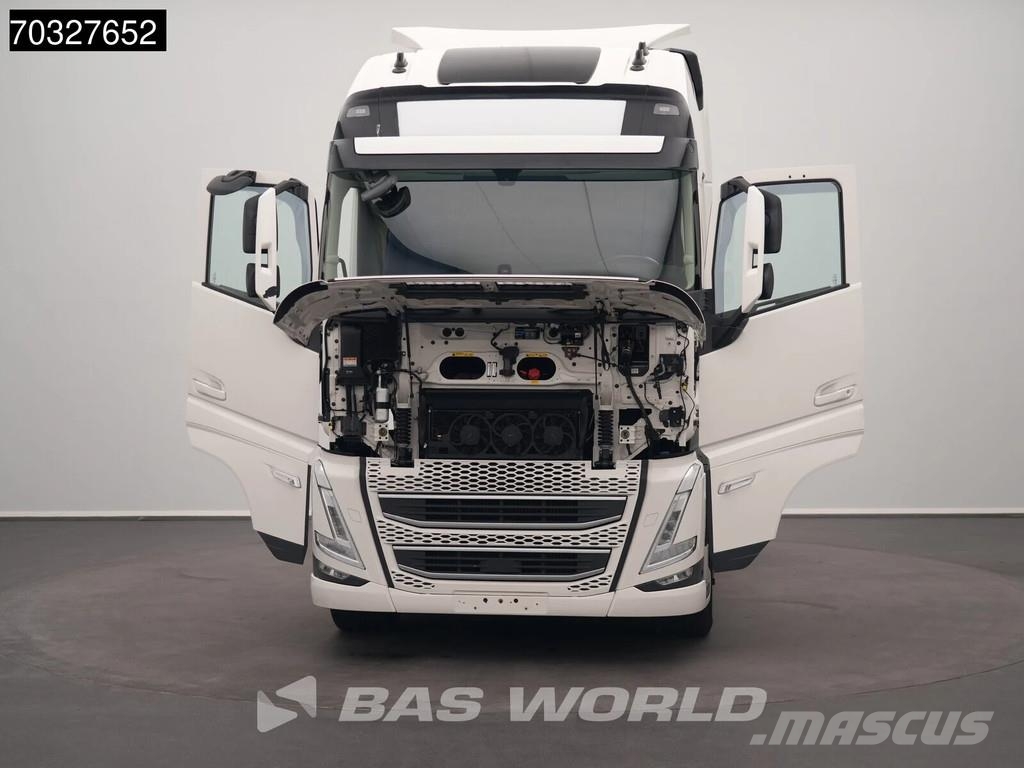 Volvo FH 460 4X2 XL 2xTanks VEB+ I-ParkCool ACC 中古トラクターヘッド | トレーラーヘッド
