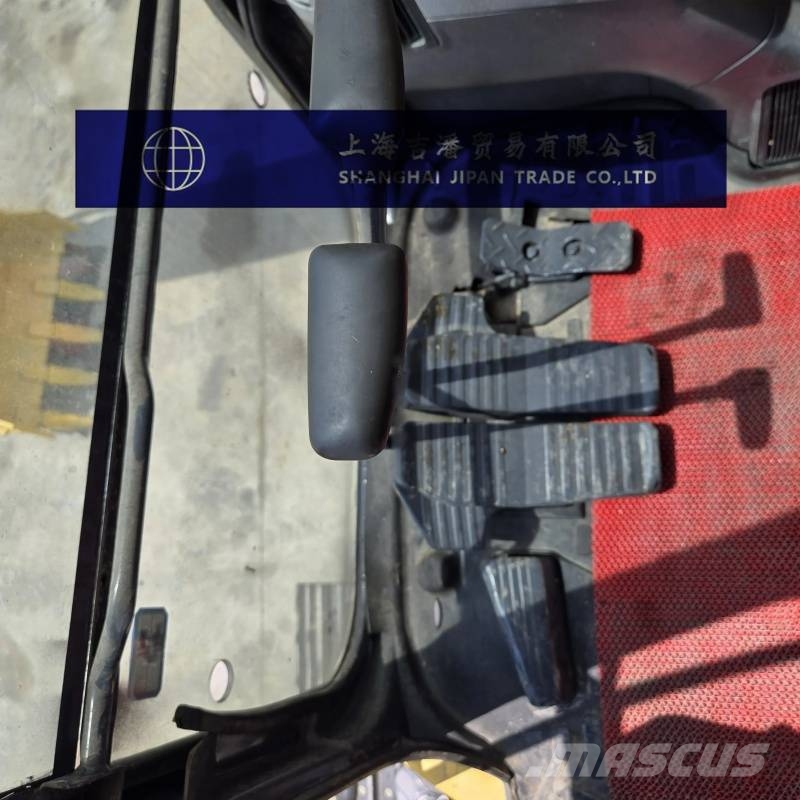 Komatsu PC 78 US 小型挖掘机