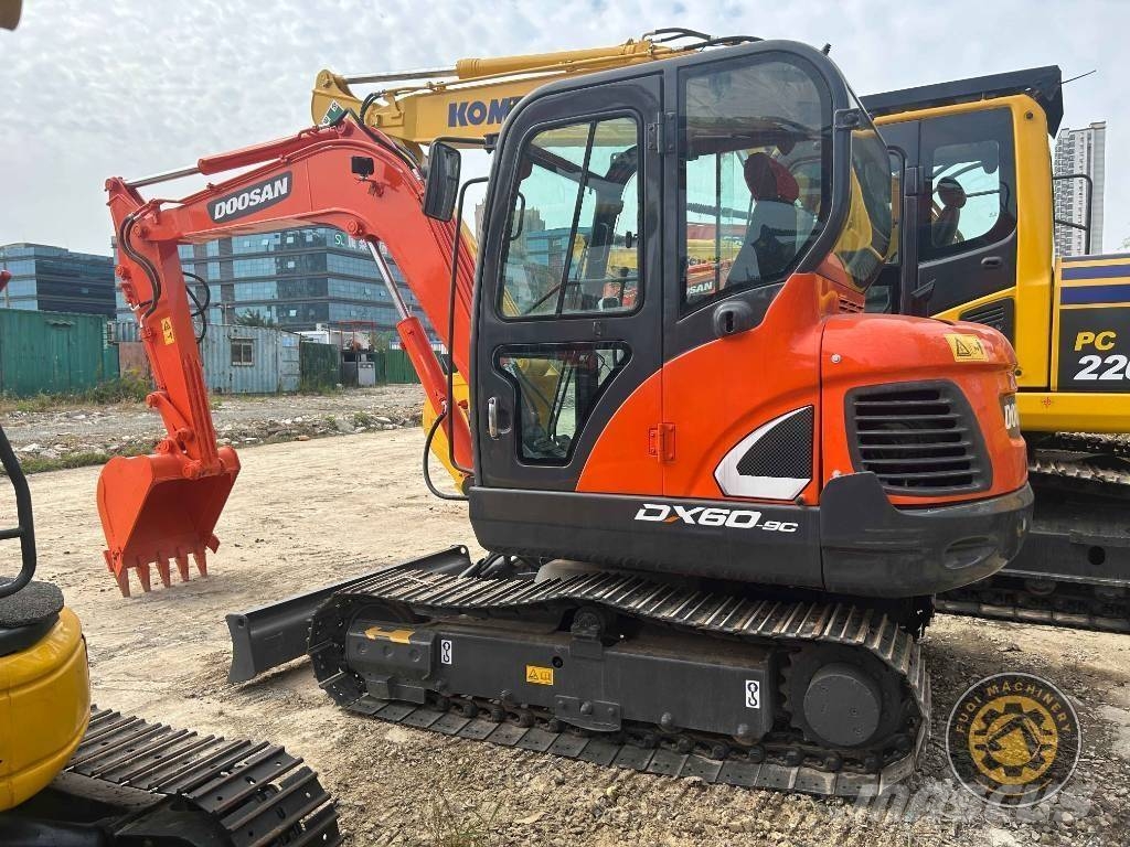 Doosan DX 60-9 C Roomikekskavaatorid
