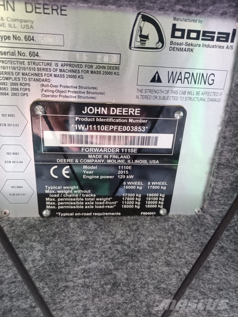 John Deere 1110 E شاحنات