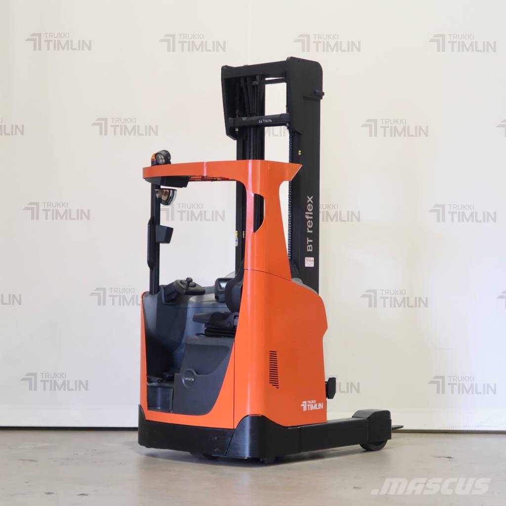 Toyota RRE140H Ανυψωτικά στενών δρόμων