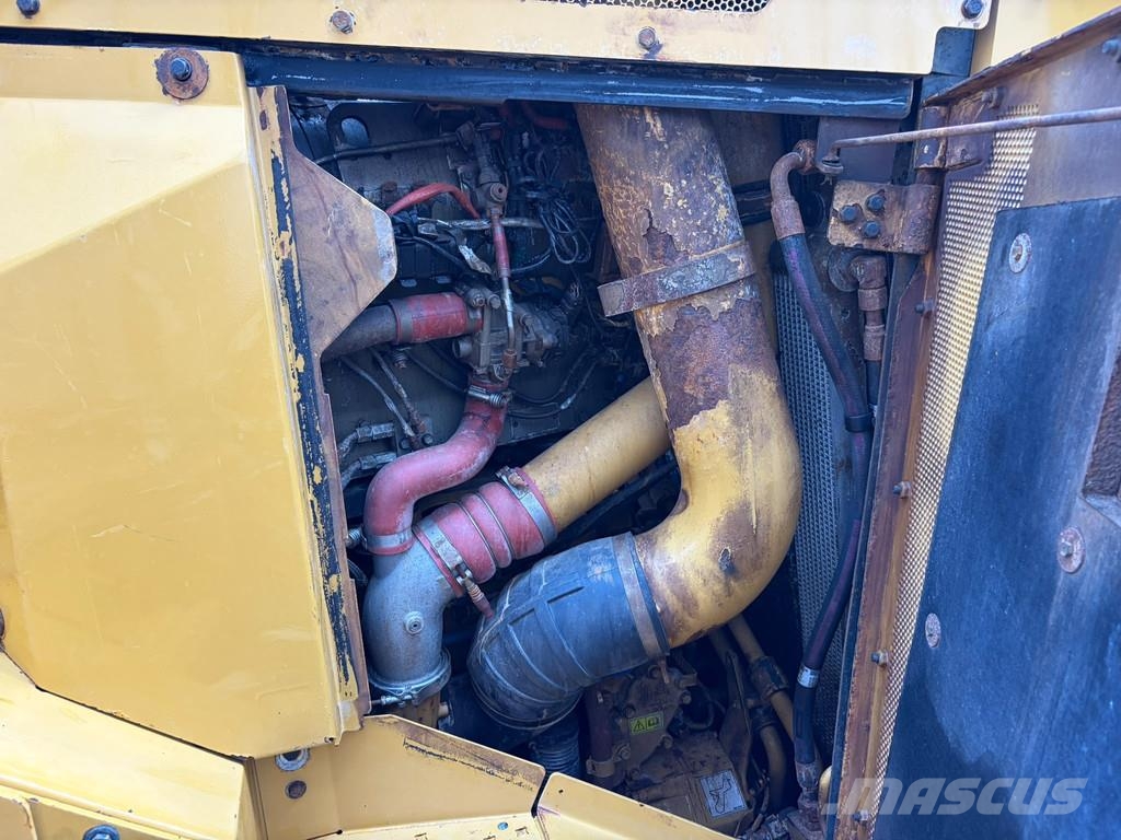 CAT D9 07A - CE / EPA certified Tratores de esteira