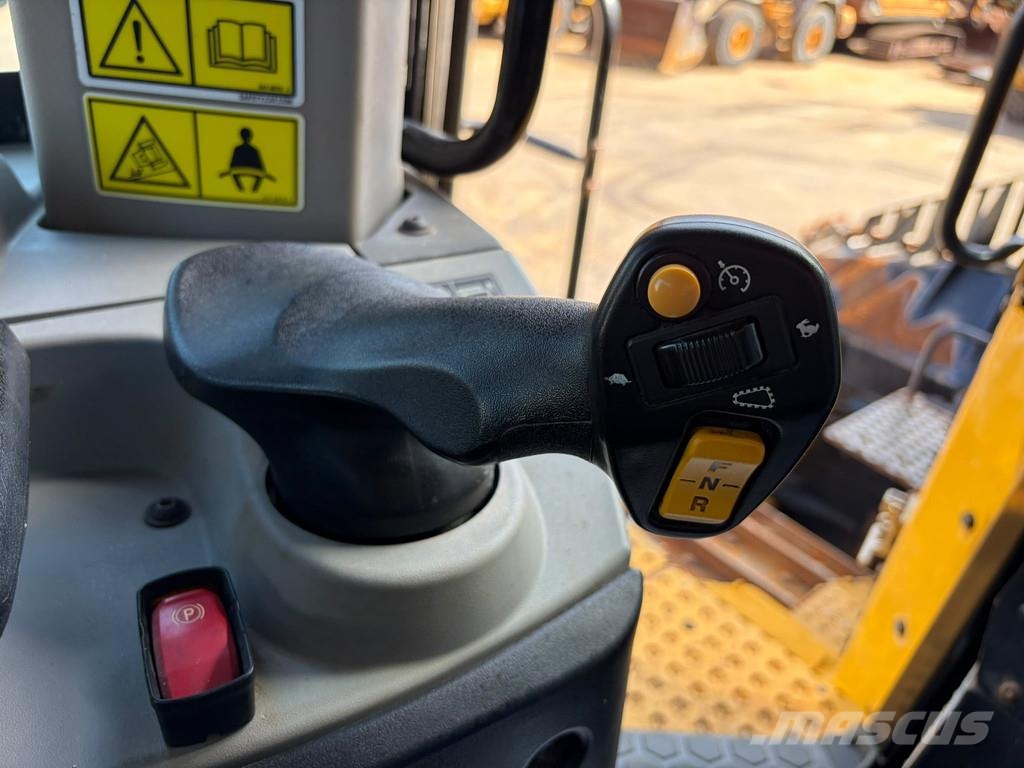 CAT D9 07A - CE / EPA certified 履帶推土機