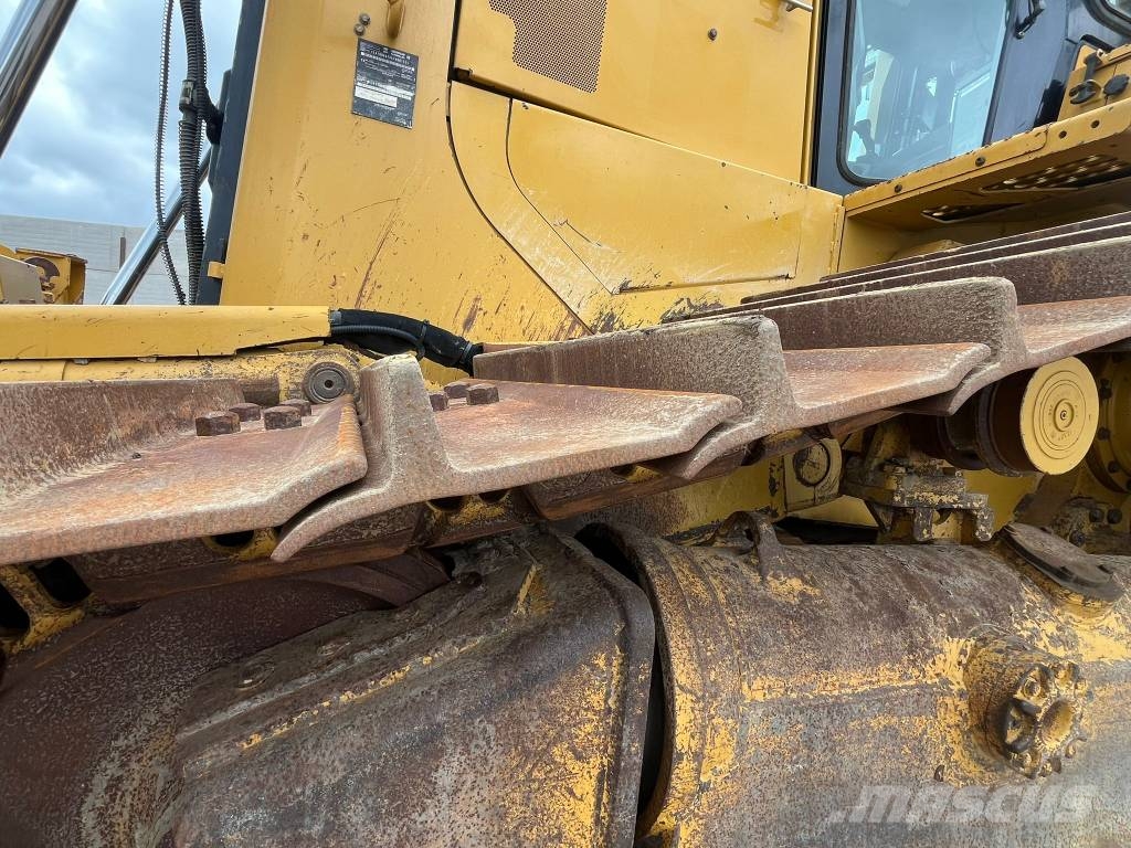 CAT D 6 T LGP Buldooserid