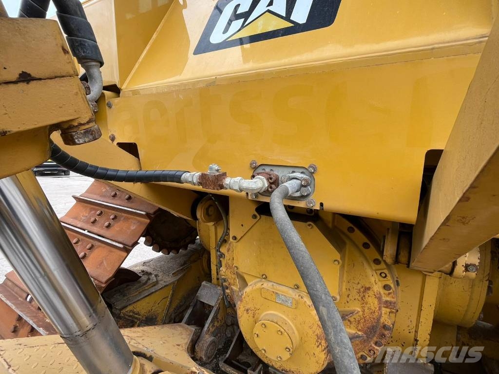 CAT D 6 T LGP Buldooserid