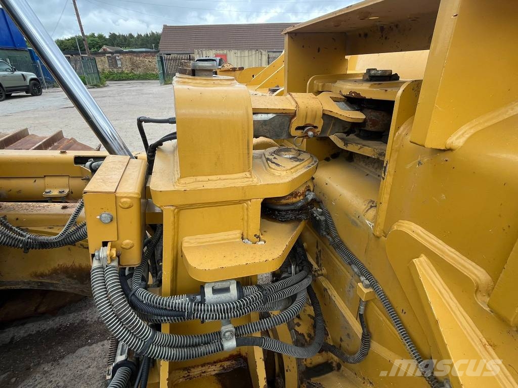 CAT D 6 T LGP Buldooserid