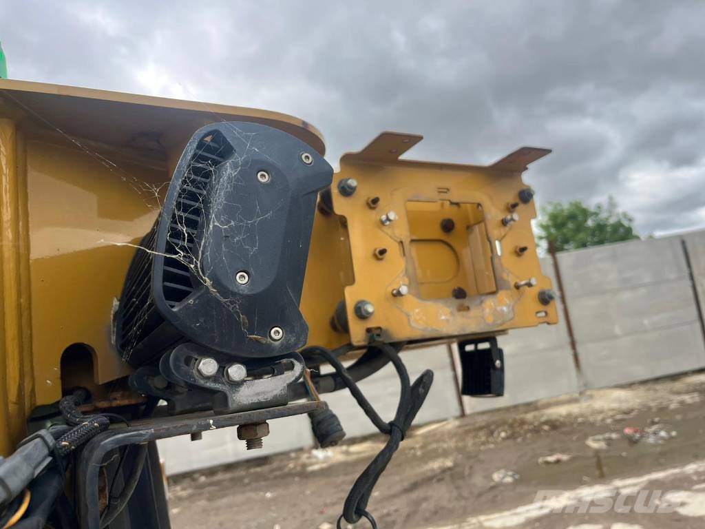 CAT D 6 T LGP Buldooserid
