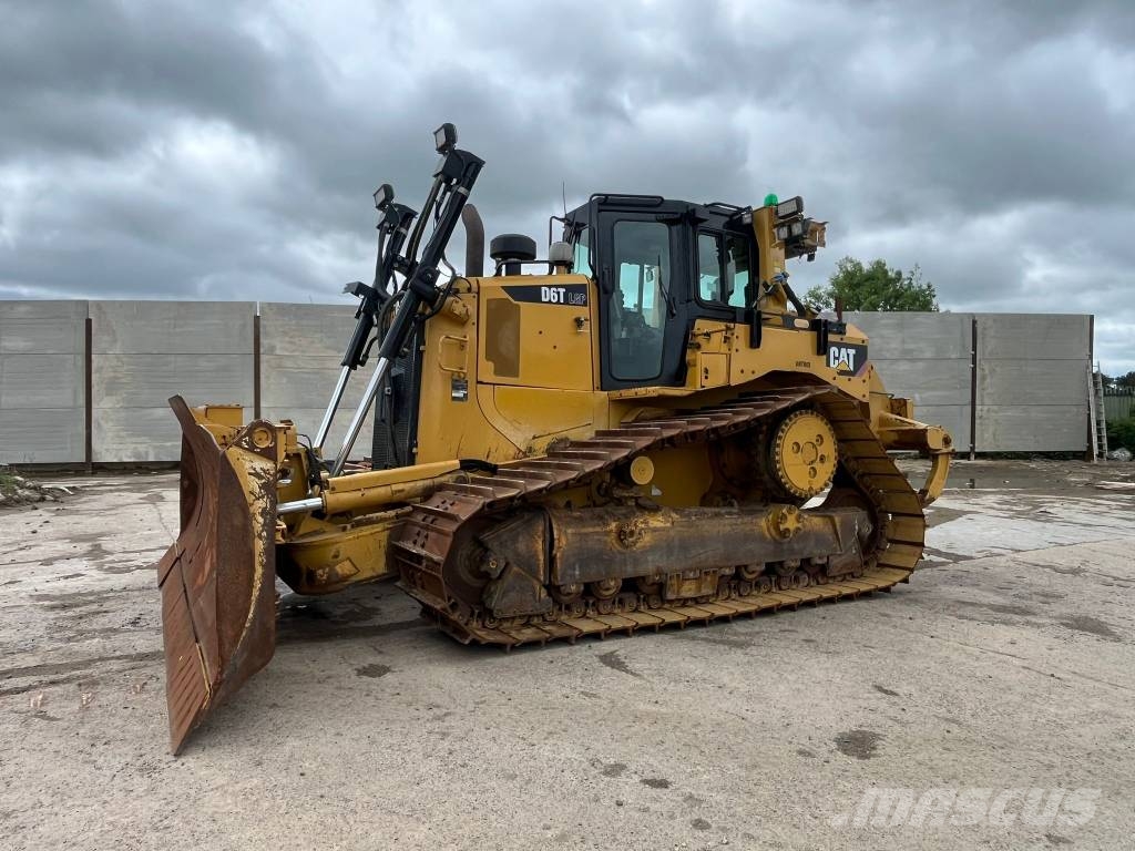 CAT D 6 T LGP Buldooserid