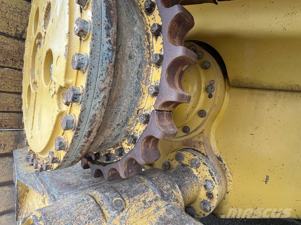 CAT D 6 T LGP Buldooserid