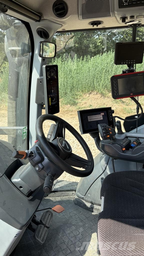 Valtra T235 DIRECT Traktorer