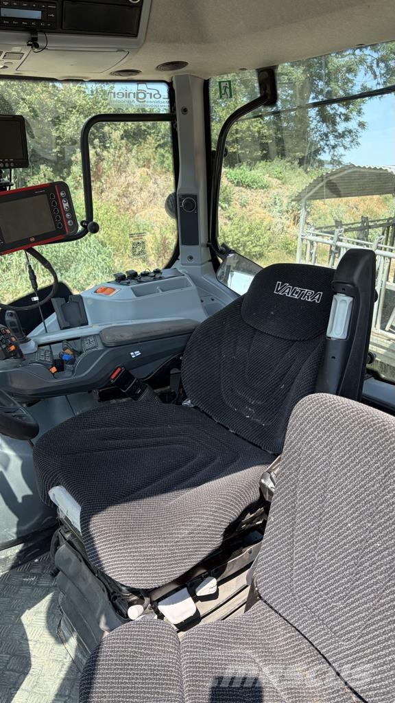 Valtra T235 DIRECT Traktoren