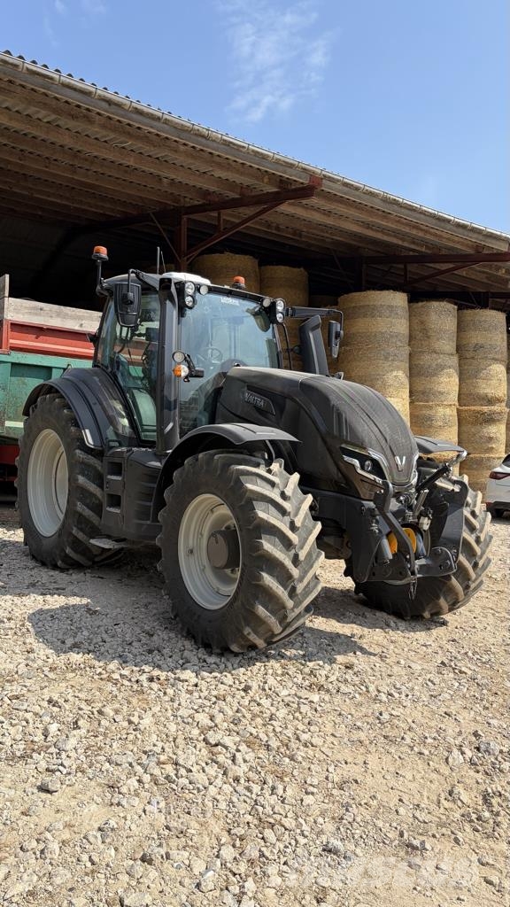 Valtra T235 DIRECT Traktoriai