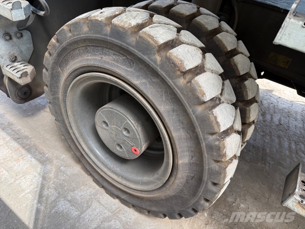 Sennebogen 825M E - 830 - 825E - 825 Electric 廢棄物/工業用操作車