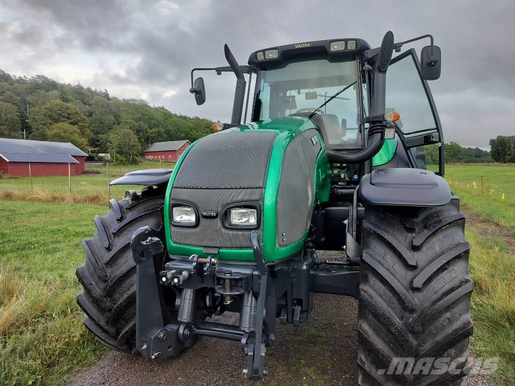 Valtra T 190 Tractoare