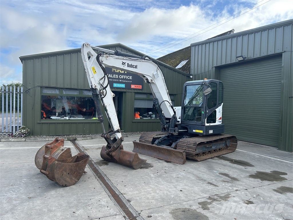 Bobcat E 80 Közepes (midi) kotrók 7 t - 12 t