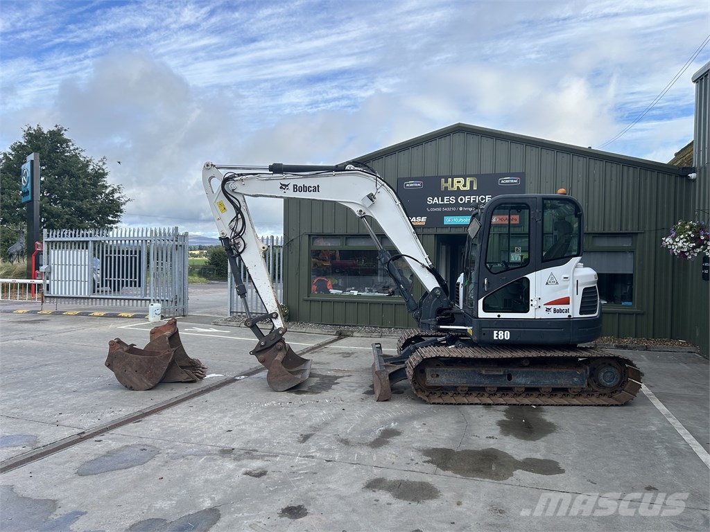 Bobcat E 80 Közepes (midi) kotrók 7 t - 12 t