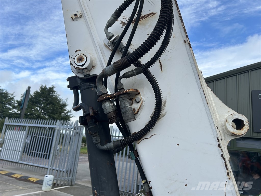 Bobcat E 80 Közepes (midi) kotrók 7 t - 12 t
