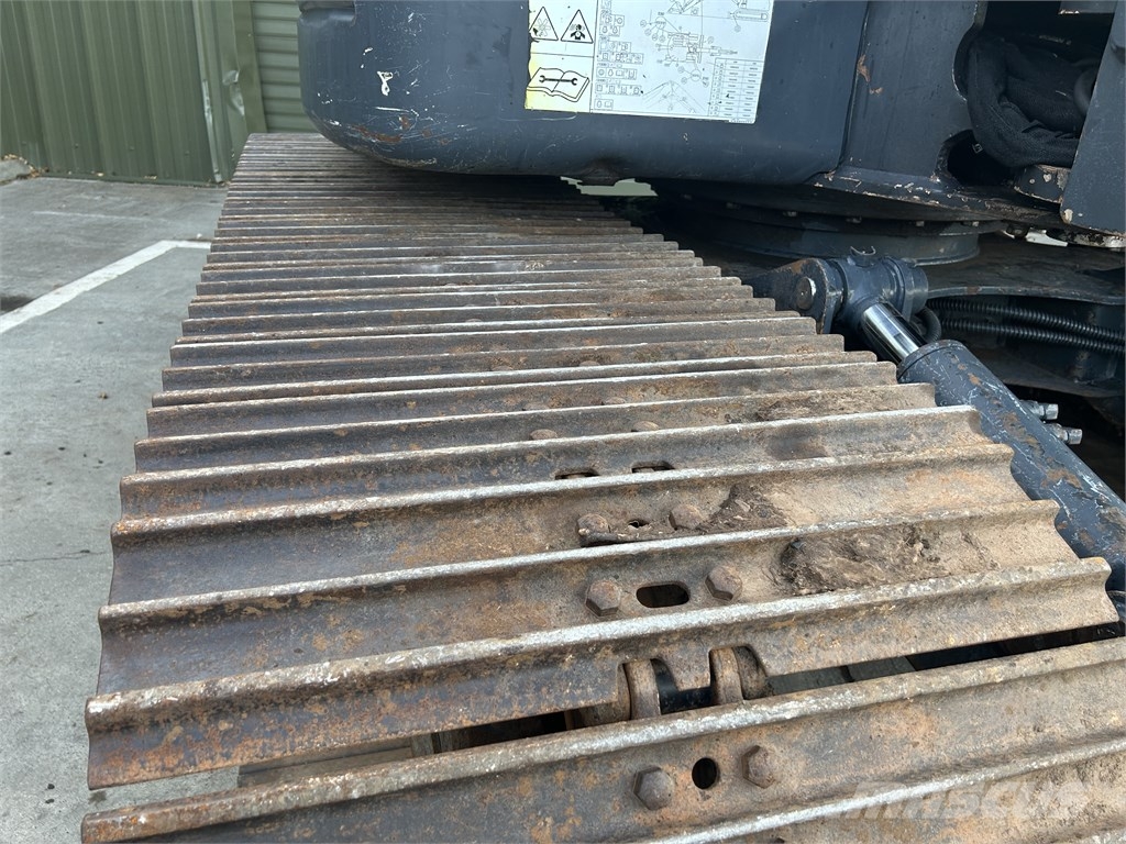 Bobcat E 80 Közepes (midi) kotrók 7 t - 12 t