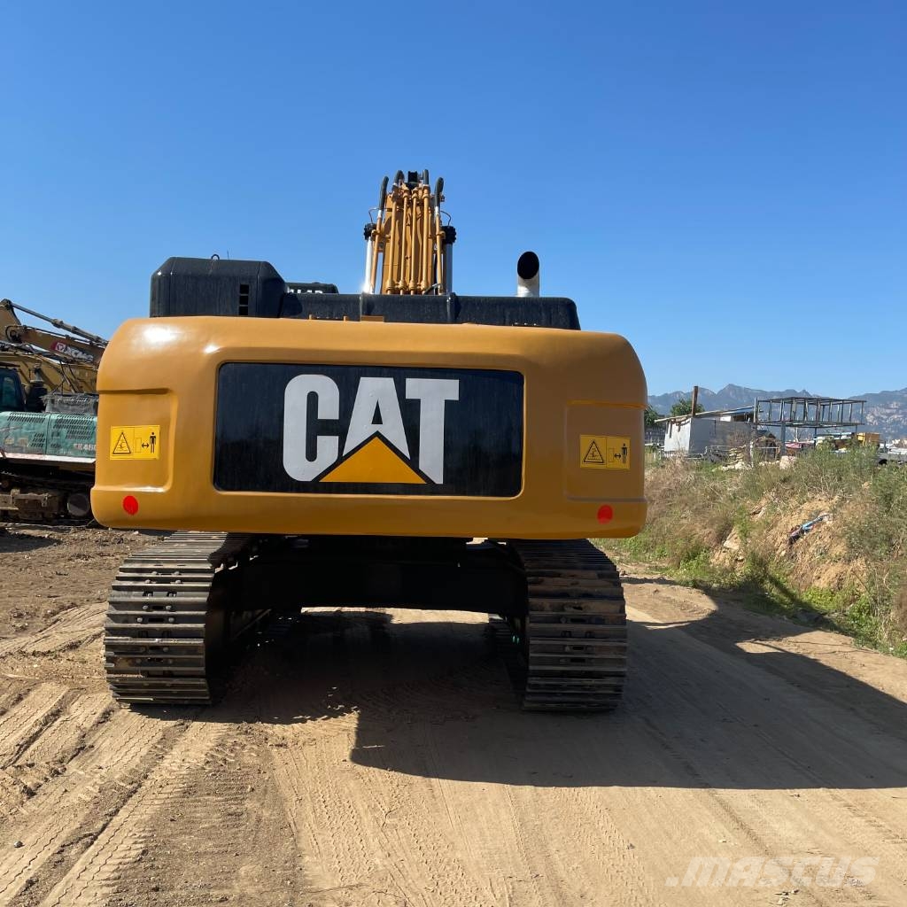 CAT 330 D Raupenbagger