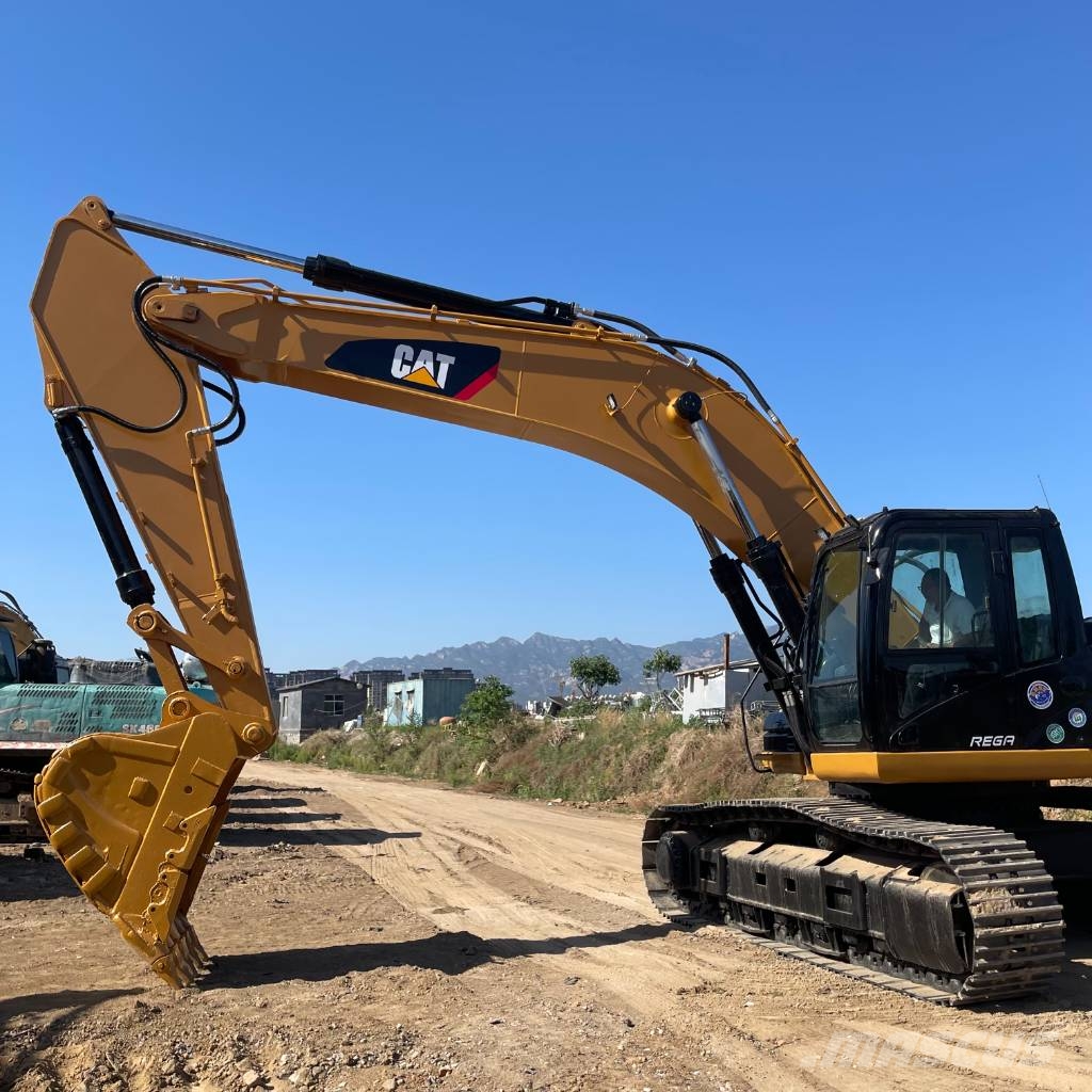 CAT 330 D Raupenbagger