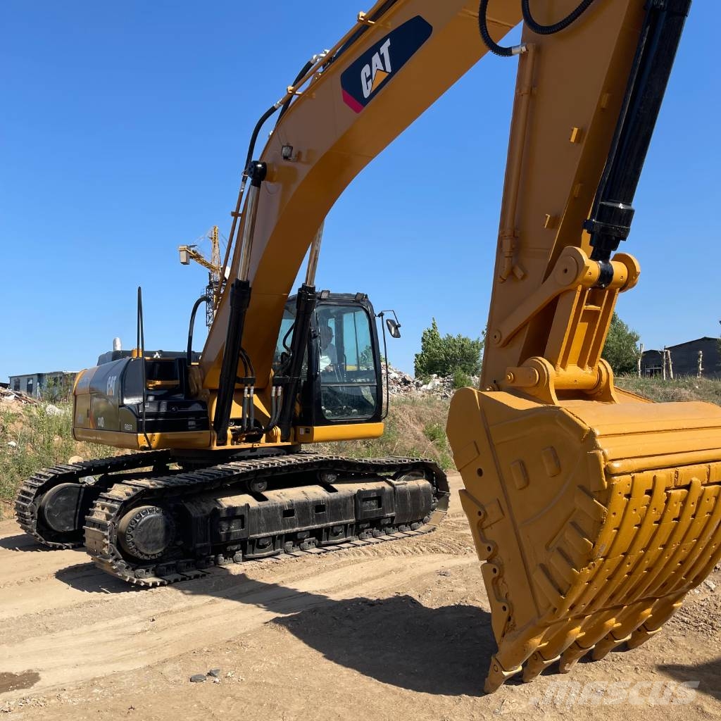 CAT 330 D Raupenbagger