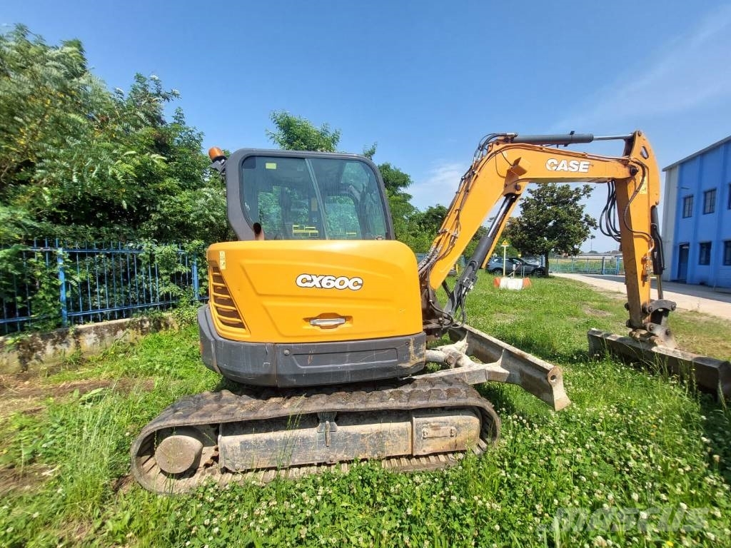 CASE CX60 Міні-екскаватори < 7т