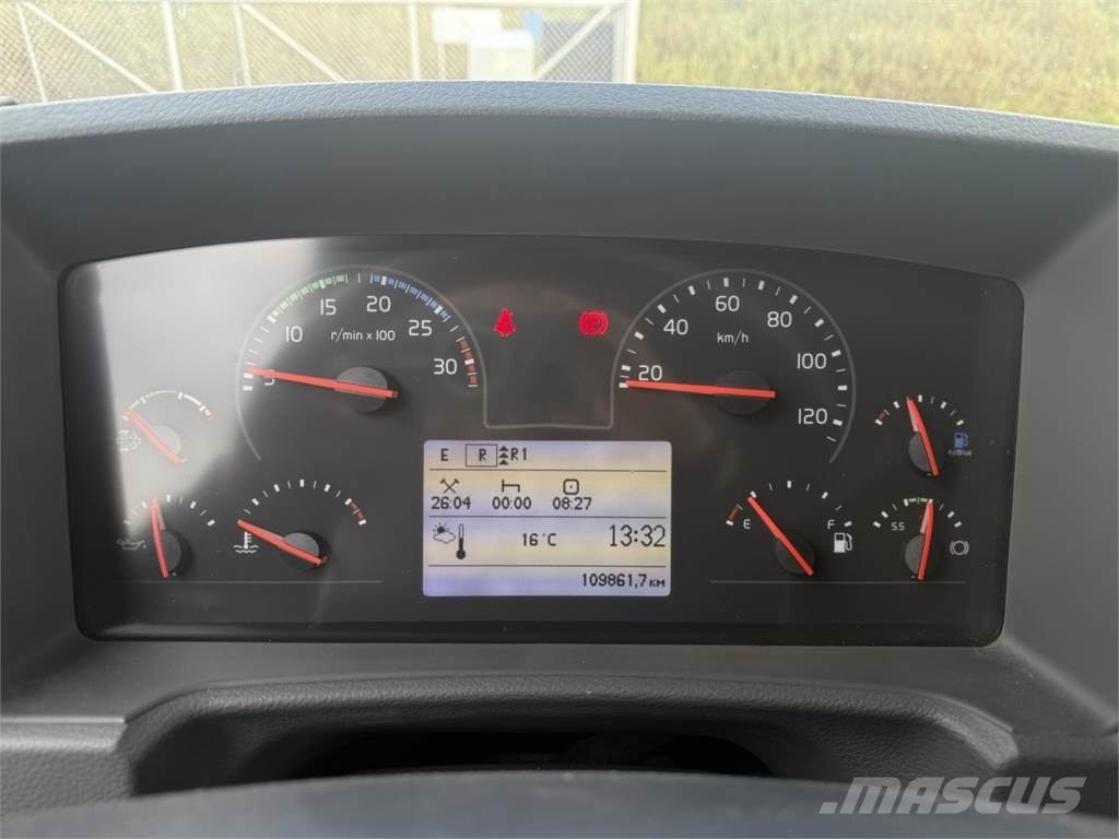 Volvo FE 320 4x2 Camiones con caja de remolque