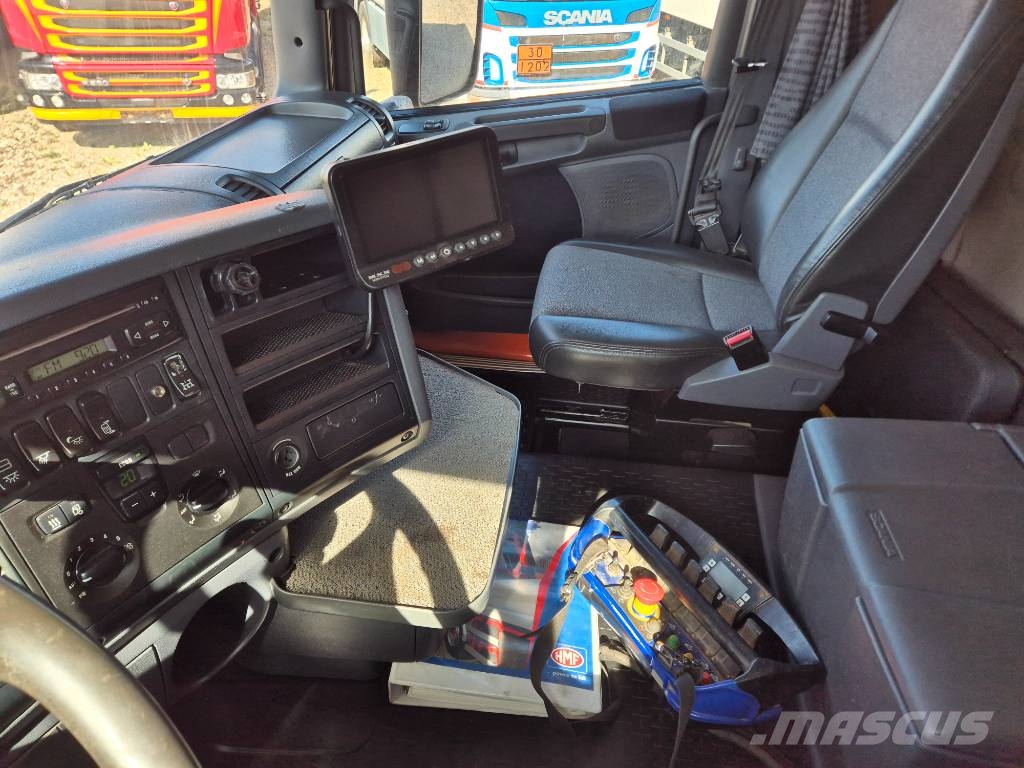Scania R 440 8x2 //HMF 2620 K-5 Y2016 // Wirehejs Camiones grúa