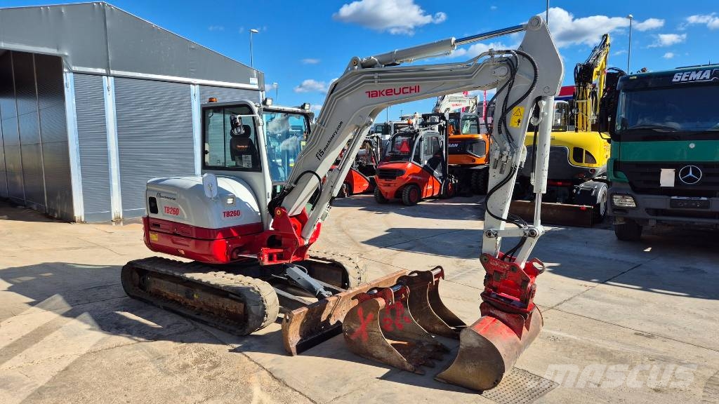 Takeuchi TB260 - POWERTILT - 3X BUCKETS - 2020 YEAR ミニ油圧ショベル 7t以下(ミニユンボ・ミニディガー)