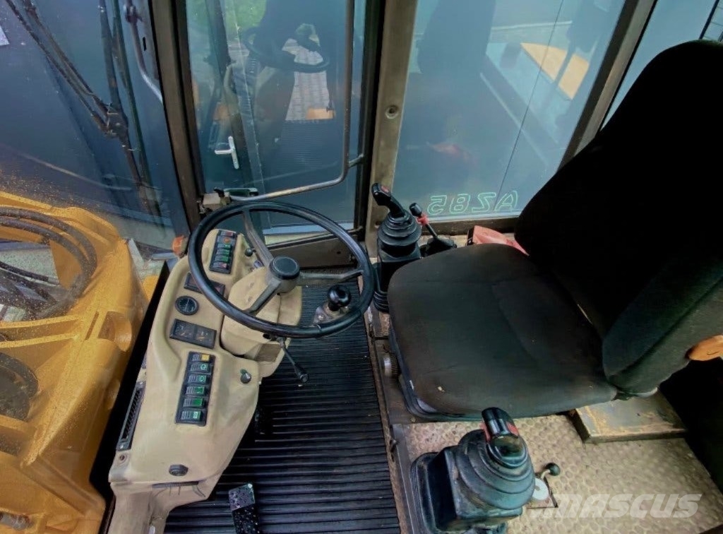 Ahlmann AZ 85 T Wielladers