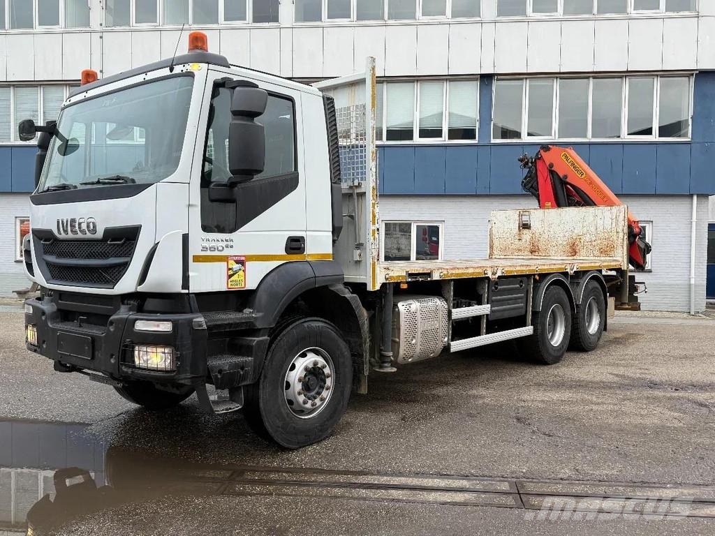 Iveco Trakker 360 6X4 EURO 6 - PALFINGER PK20001 K + REM 平ボディー
